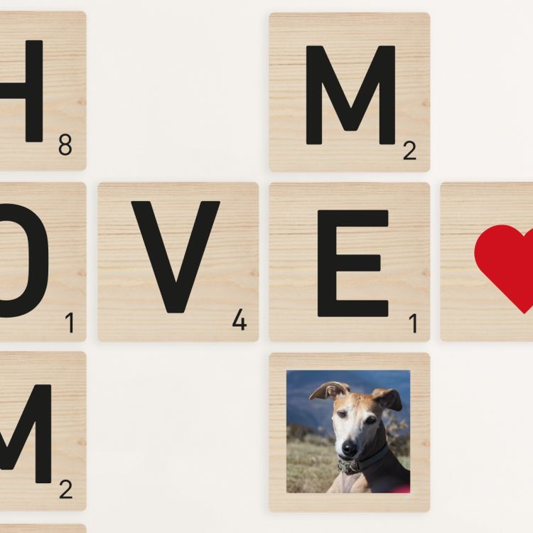 Alfabeto de madera Scrabble