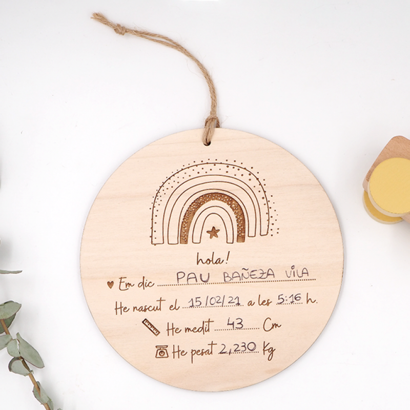 Círculo de madera nacimiento bebé