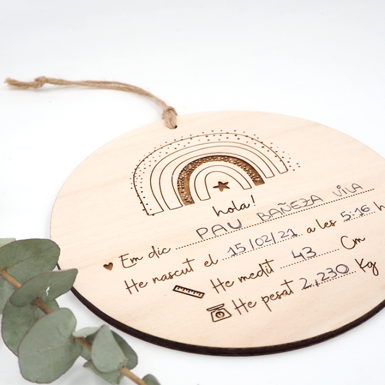 Círculo de madera nacimiento bebé