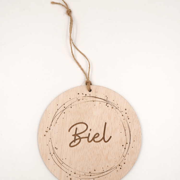 Círculo de madera nombre bebé